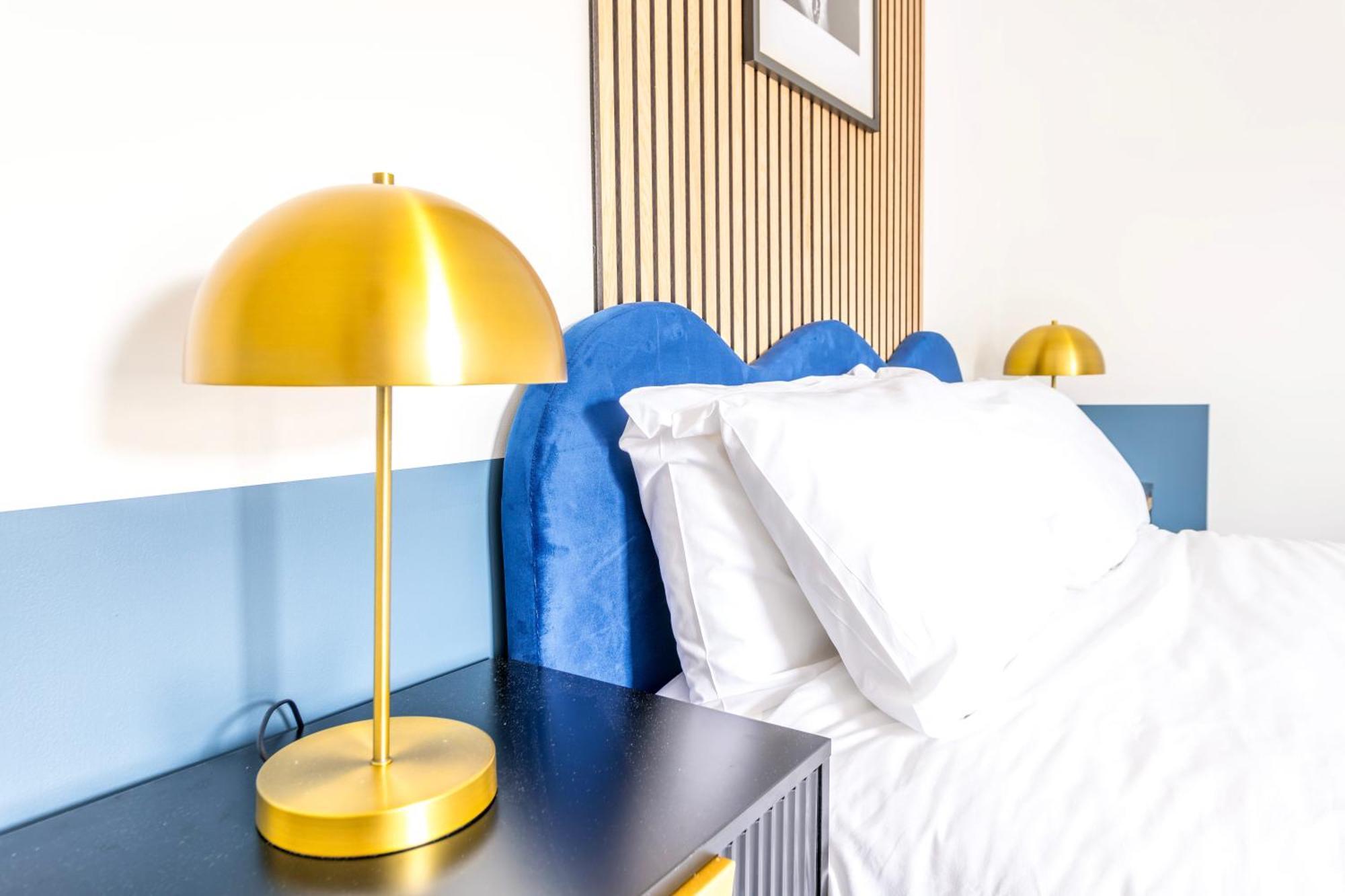 בריסטול Skyfall With Free Parking For Families & Business By Prescott Apartments מראה חיצוני תמונה